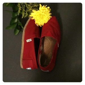 Red Toms